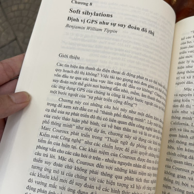 KIẾN TRÚC VÀ THÀNH PHỐ THÔNG MINH - Sergio M. Figueiredo, Sukanya Krishnamurthy & Torsten Schroeder –NXB Xây dựng