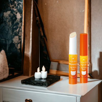 Son Dưỡng Môi Chống Nứt Nẻ Dành Cho Bé Từ 06 Tháng Tuổi Và Da Nhạy Cảm Kissme Mommy Lips (2.5 G)