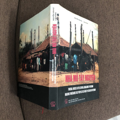 (bìa cứng) Nhà Mồ Tây Nguyên - Sách Khảo Cứu