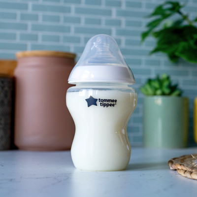 Bình Sữa Ty Siêu Mềm Tự Nhiên Tommee Tippee Natural Start 260ml, Núm Ty Của Bình 3-6 Tháng (Bình Đôi)