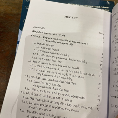 THIÊN NHIÊN TRONG KIẾN TRÚC NHÀ Ở TRUYỀN THỐNG VIỆT - Võ Thị Thu Thủy -NXB Xây Dựng