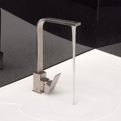 Vòi rửa chén nóng lạnh Inox SUS 304 nguyên khối Eurolife EL-T002-1 (Trắng vàng)