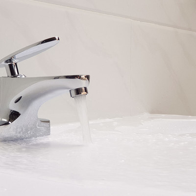 Vòi Lavabo nóng lạnh 2 chân Đồng mạ Chrome Eurolife EL-CAM03 (Trắng bạc)