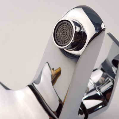 Vòi Lavabo nóng lạnh 2 chân Đồng mạ Chrome Eurolife EL-SUN 03 (Trắng bạc)