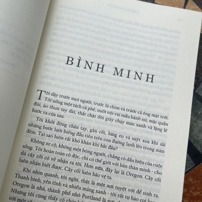 GÃ NGHIỆN GIÀY: Tự truyện của nhà sáng lập Nik3 – Phil Knight – Trần Lê dịch – NXB Trẻ (Bìa mềm)