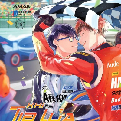 Sách - Khi Tia Lửa Vụt Tắt - Tặng Kèm Set 3 Hologram Postcard Lịch Năm Mới + Sticker Chibi