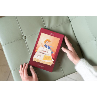 Sách - Tôi Có Triệu Chứng Cứ Yêu Em