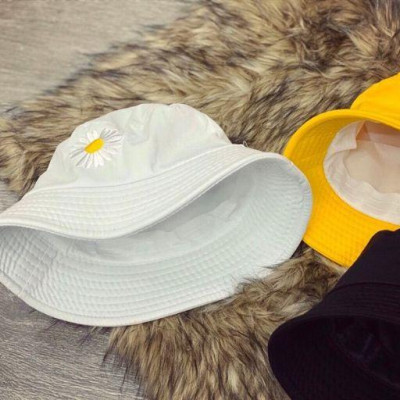 NÓN MŨ RỘNG VÀNH