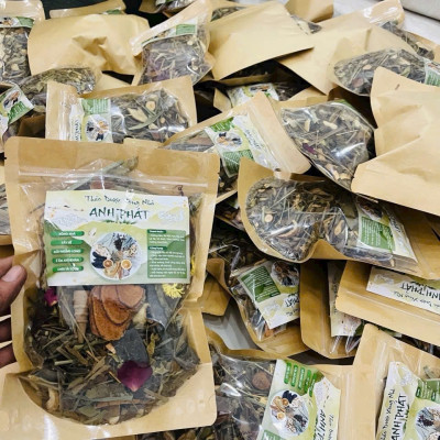 Bịch thảo mộc xông nhà ,  tẩy uế, thanh lọc, diệt khuẩn, xua đuổi con trùng , tạo hương thơm dịu nhẹ  ,cải thiện phong thủy, mang lại cảm giác an lành