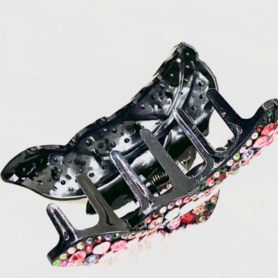 Kẹp Tóc Sau Hình Chiếc Lá Đính Đá - Phụ Kiện Sang Trọng Cho Nét Đẹp Quý Phái Dành Cho Người Yêu Thương