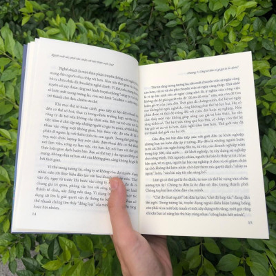 Sách: Người Xuất Sắc Phải Tàn Nhẫn Với Bản Thân Một Chút