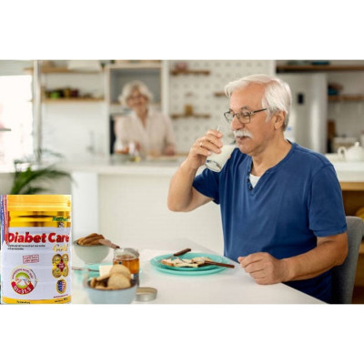 Combo 2 hộp sữa bột DIABETCARE GOLD hãng Nutifood giành cho người bị  Đái tháo đường và tiền đái tháo đường-> Tặng ngay khăn lau đa năng