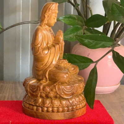Tượng mẹ quan âm bồ tát bằng gỗ bách xanh thơm nức kt cao 15x9x9cm 