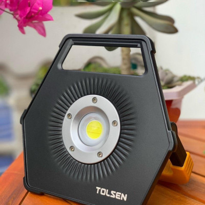 ĐÈN LÀM VIỆC 10W TOLSEN 60055 - HÀNG CHÍNH HÃNG