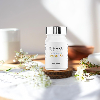 Bộ đôi chống nắng dưỡng trắng da PREMIUM COLLAGEN hộp 30v và BIHAKU SUNSCREEN CARE SPF50+ PA++++ tuýp 35ml giúp hạn chế vấn đề cháy nắng và dưỡng trắng chống lão hóa