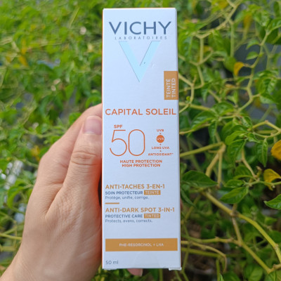 Kem Chống Nắng Vichy Capital Soleil Anti-Dark Spot 3-In-1 SPF50+ Thoáng Mịn Ngăn Sạm Da 50ml  - Có Màu
