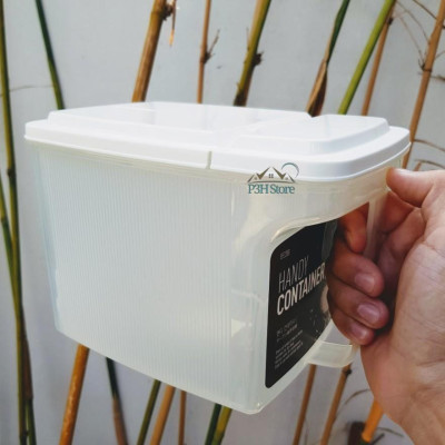 Hộp nhựa có tay cầm Lock&Lock Handy Container dùng bảo quản thực phẩm P-1738 P-1739