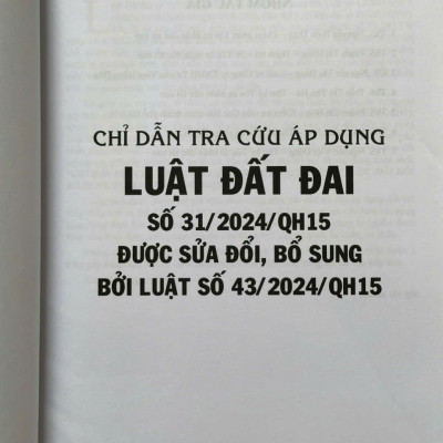 Sách Chỉ Dẫn Tra Cứu Áp Dụng Luật Đất Đai 2024 - ThS. Nguyễn Biên Thùy và ThS. Phạm Thị Hằng (V2434A)