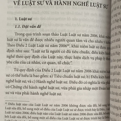 Thể chế về luật sư và hành nghề luật sư trong nhà nước pháp quyền