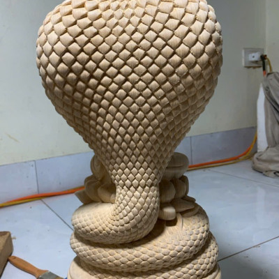 Tượng thần rắn bảo vệ đức Phật bằng gỗ ngọc Am thơm nức cao 40x19x18cm 