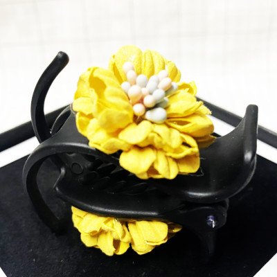 Kẹp tóc sau - Kẹp tóc hoa cúc vàng
