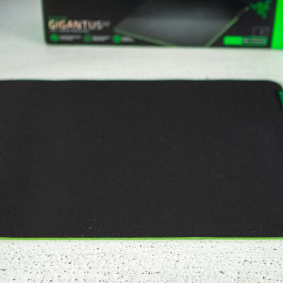Miếng lót Chuột Razer Gigantus V2 [Mới, hàng chính hãng]
