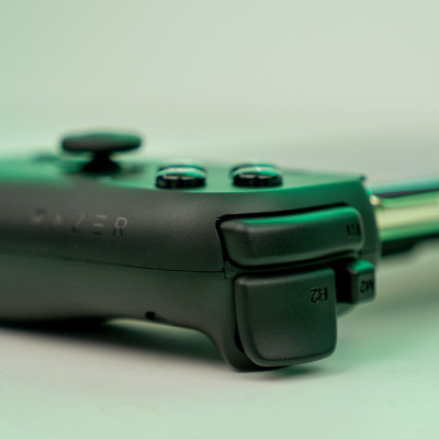 [Mới, hàng chính hãng]  Tay cầm điện thoại Razer Kishi V2-Gaming Controller for Android/iPhone