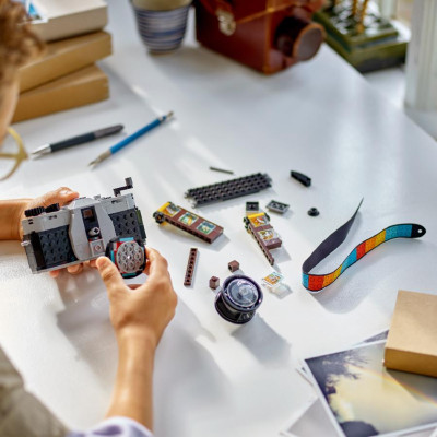 Đồ Chơi Lắp Ráp Máy Ảnh Retro LEGO CREATOR 31147 (261 chi tiết)