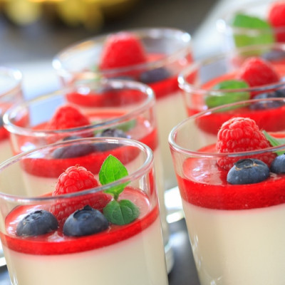 Set Bánh Panna Cotta Vị Dâu, Đào, Socola VietTin Mart