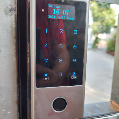 Đầu đọc vân tay kiểm soát cửa độc lập quản lý từ xa qua App Tuya HFD1-W ( 500 vân tay) - Hàng nhập khẩu