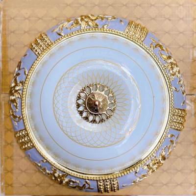 Đèn ốp trần HAKAL X6 kiểu dáng hiện đại, độc đáo.