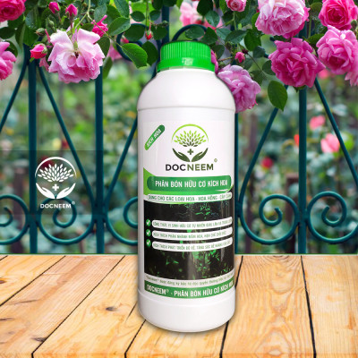 Phân bón hữu cơ Kích Hoa cho Hoa hồng, Hoa lan, cây cảnh, cây kiểng trong nhà và ngoài trời, giàu lân giúp phân nhánh nụ, hoa, giảm chồi điếc, dung tích 1 lít, chính hãng DOCNEEM