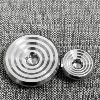 Ốc mâm lửa thái inox 304 gắn cho xe Honda và Yamaha