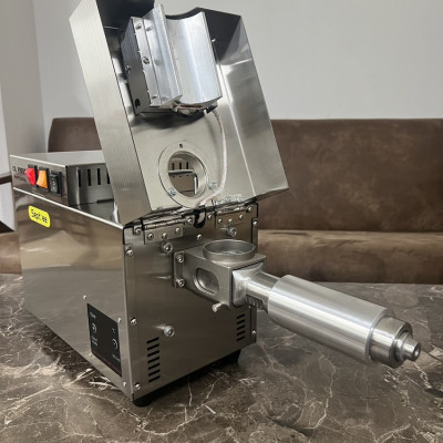 Máy Ép dầu thực vật Công nghiệp Thương hiệu Septree Mỹ Mã S9S, Công suất lớn 1200W, Phễu 5 Lít, Ép 8-12kg/giờ - Hàng Nhập Khẩu, BH 12 Tháng