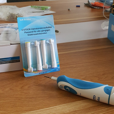 Cho máy Oral B, răng niềng, Set bộ 4 đầu bàn chải đánh răng điện New IP-17A cho răng niềng Minh House-Hàng chính hãng