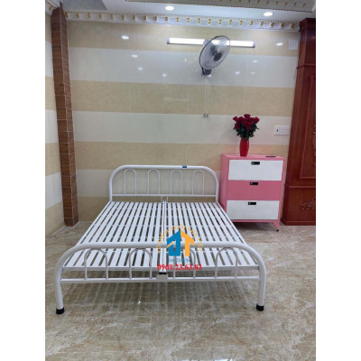 Giường sắt kích cỡ 3 người nằm kiểu dáng hiện đại 1m8x2m - ĐẠI THÀNH