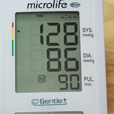 Máy Đo Huyết Áp Bắp Tay Microlife A3 Basic