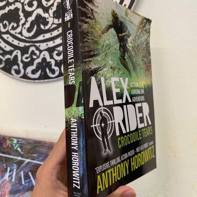 Sách - Crocodile Tears by Anthony Horowitz | New York Times Bestseller - Thriller English Book