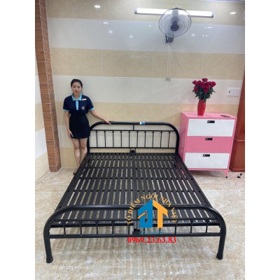 Gường sắt mỹ nghệ 1m8x2m giá rẻ