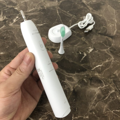 Bàn chải đánh răng điện Philips HX2421/02, HX2421/05  - Hàng nhập khẩu