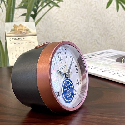 Đồng hồ Rhythm CRA859NR01- Kt 12.0 x 10.1 x 6.7cm, 184g. Vỏ nhựa, dùng PIN