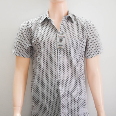 Áo sơ mi vạt ngang tay ngắn nam