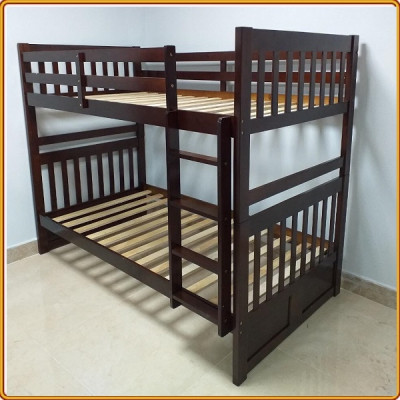 Giường 3 tầng Tundo màu nâu cầu thang treo 