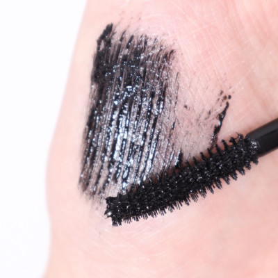 Mascara Mini Tẩy Trang Dành Cho Mi Kissme Heroine Make Speedy Mascara Remover 1.8 G