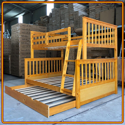 Giường 3 tầng màu vàng Tundo trên 1m2 dưới 1m4