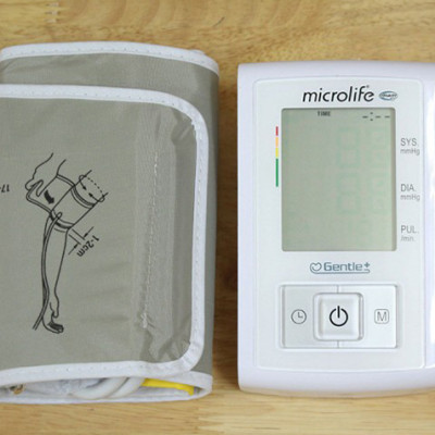 Máy Đo Huyết Áp Bắp Tay Microlife A3 Basic
