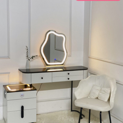 Bàn trang điểm BH Tundo bọc da mặt kính gương led cảm ứng
