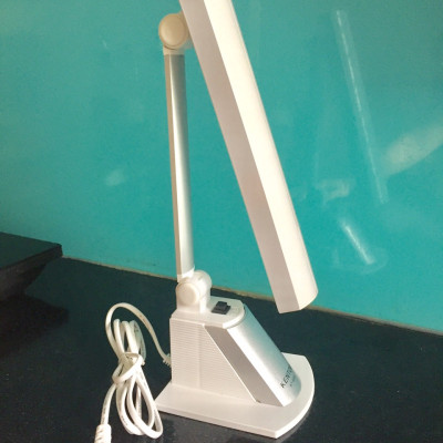 Đèn Led Để Bàn Kentom KT4500 - Hàng chính hãng