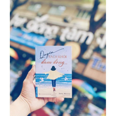 Sách Quyền tách khỏi đám đông FirstNews