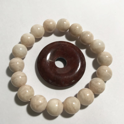 Vòng tay chuỗi hạt ngọc canxidene màu hồng phấn 16 li đá tự nhiên của Việt Nam vongtaychuoihat16li